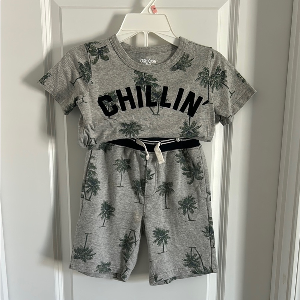 OshKosh B'gosh Gray Palm Print Outfit